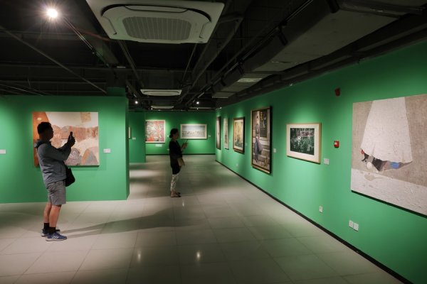 涨配资 时隔40余年，“江南之春”美术作品展再回宝山